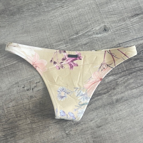Triangl swimwear floral neoprene bikini bottoms - Picture 5 of 6